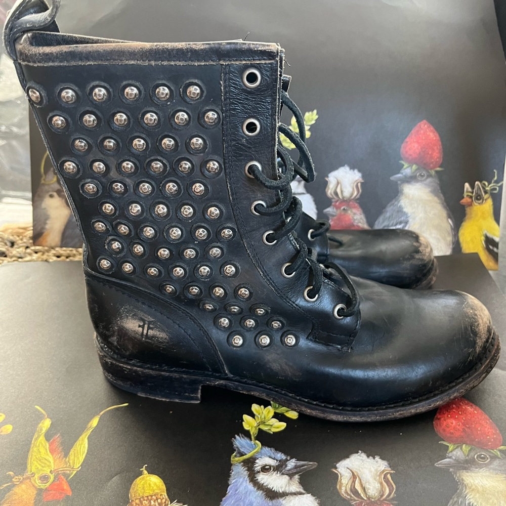 Frye Jenna Disk Lace Distressed Boots Sz 10